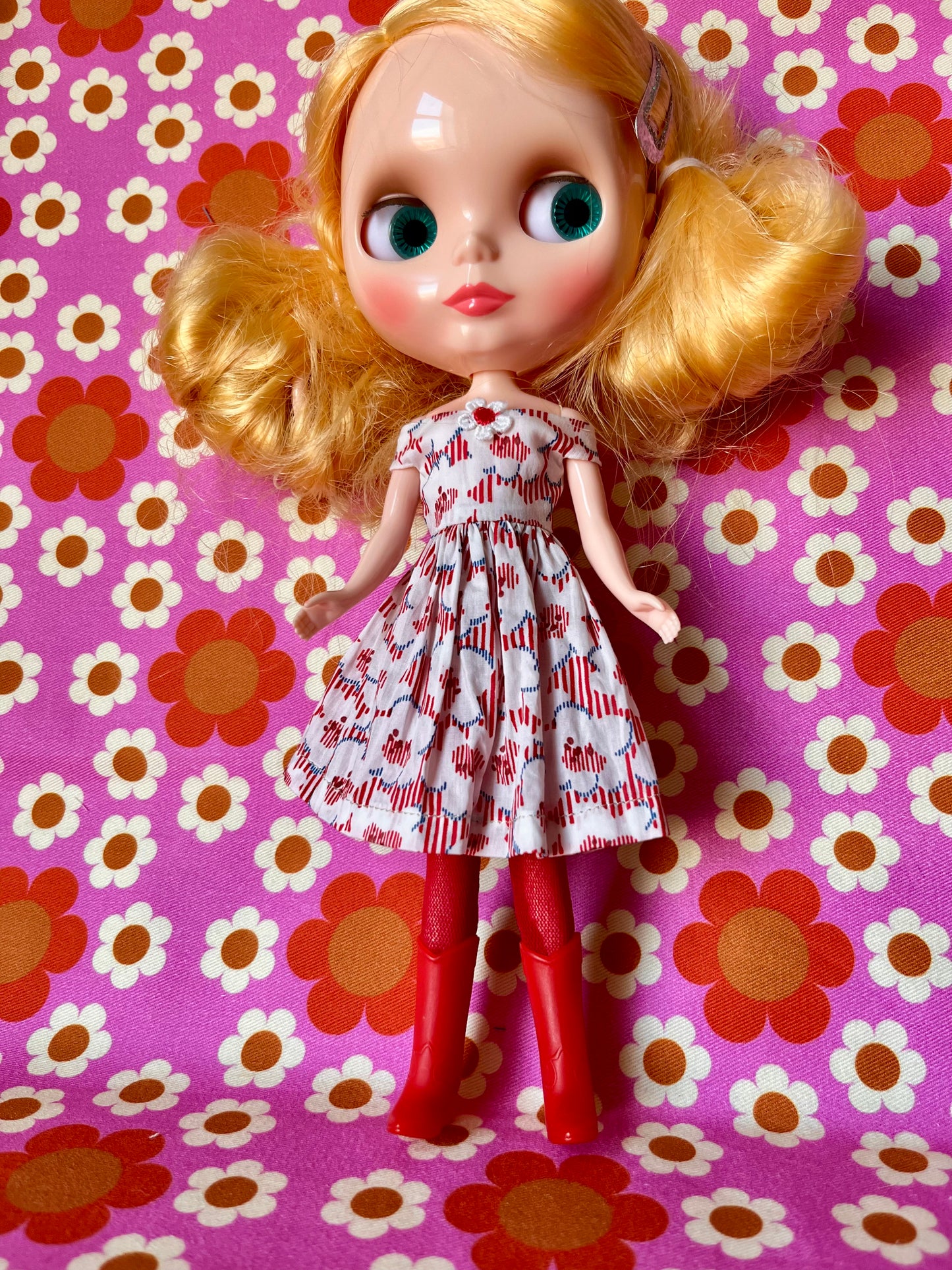 Liberty Off shoulder Sleeve Dress for Blythe Doll