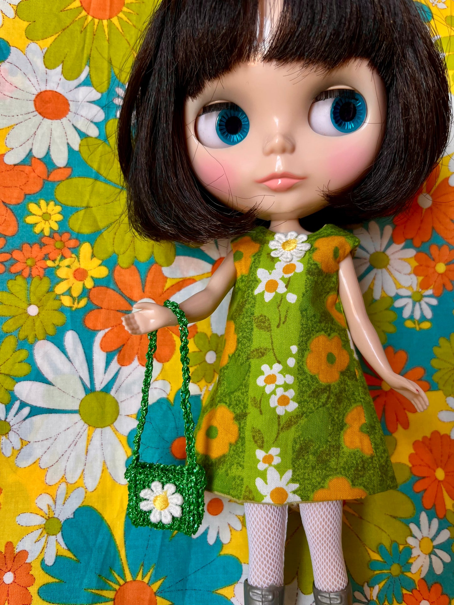 Cilla Mod Sleeveless Shift dress & Bag