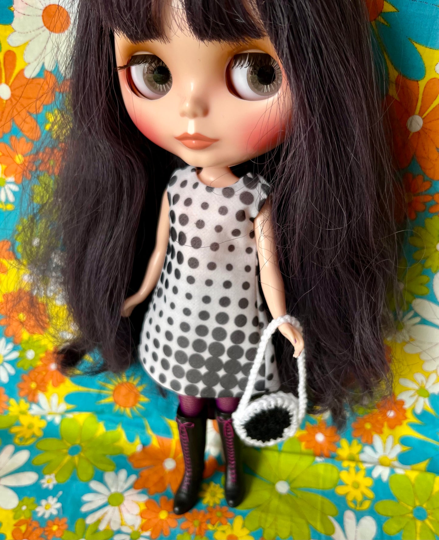 Cilla Mod Op Art Sleeveless Shift dress & Bag