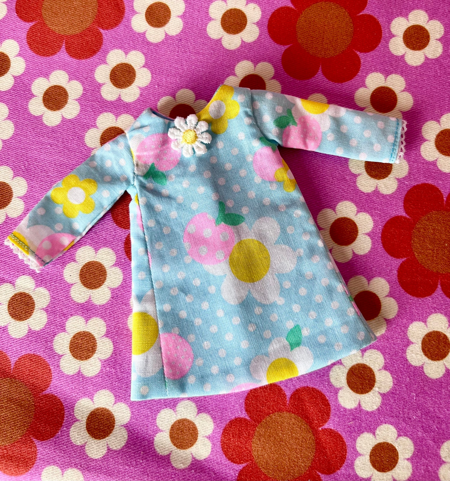 Blue Neon Daisy Mod Shift dress with sleeves