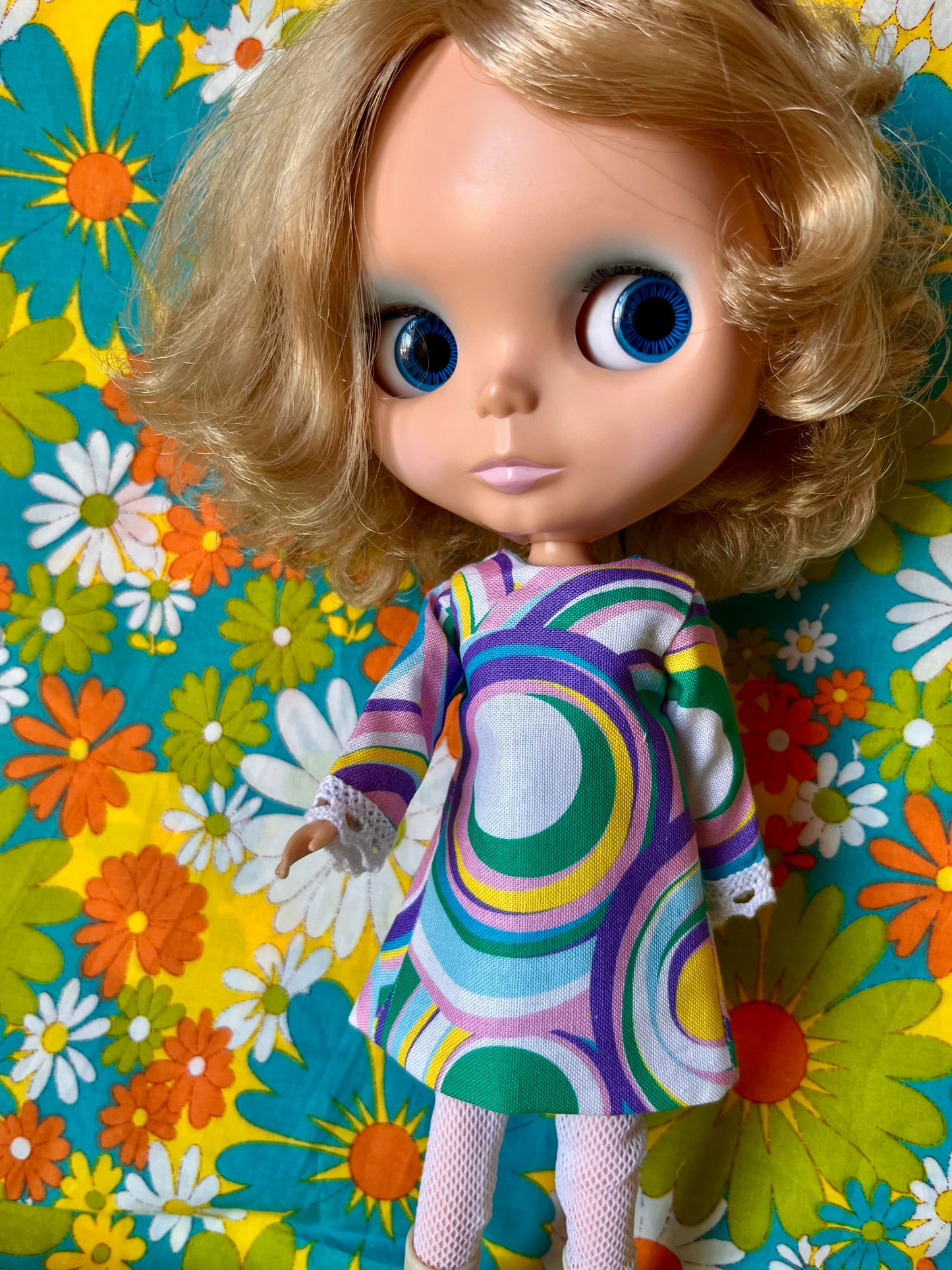 Cilla Mod Pucci Shift dress with sleeves