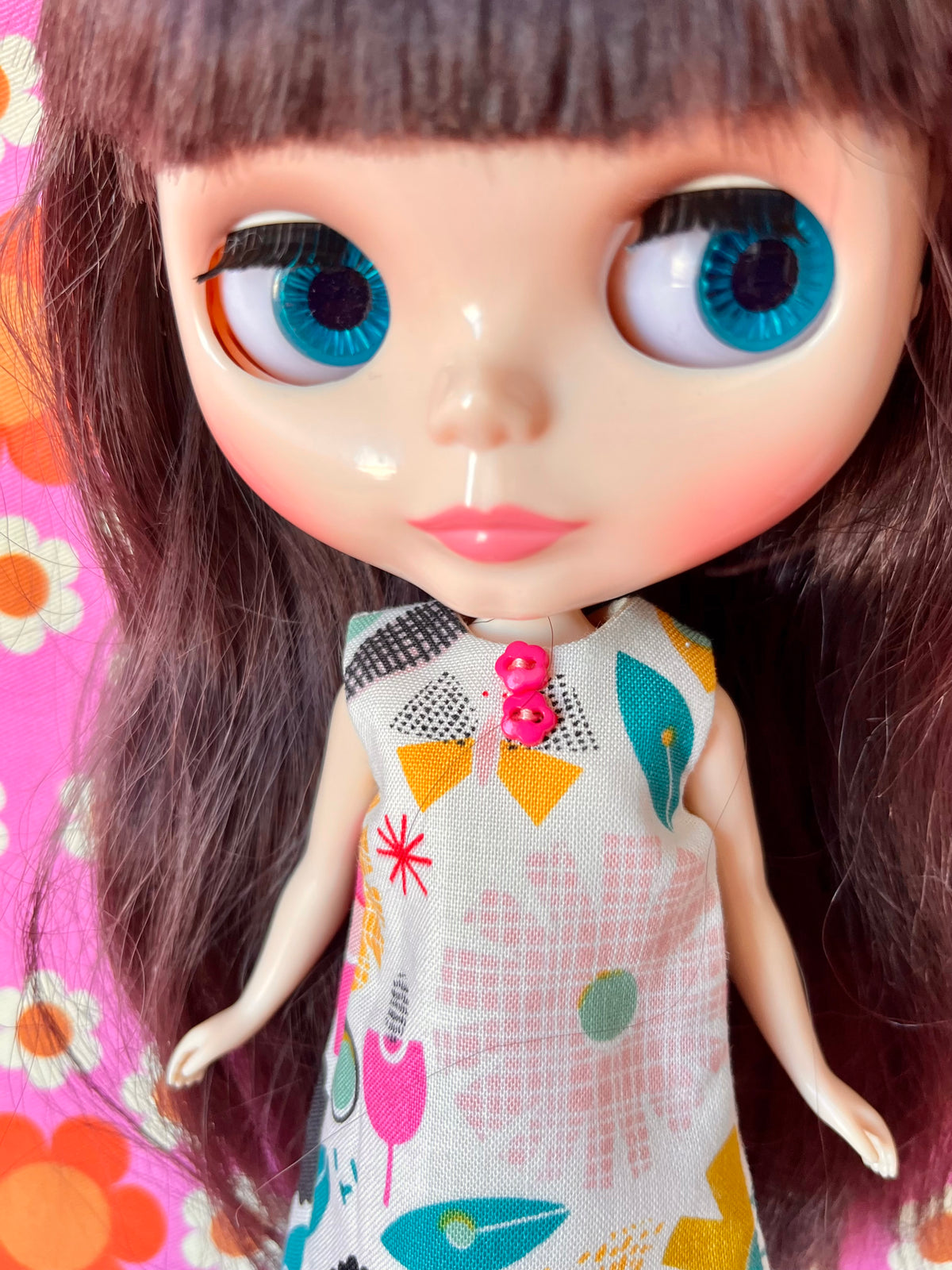 Fifties Floral Print Mod Cilla Shift dress