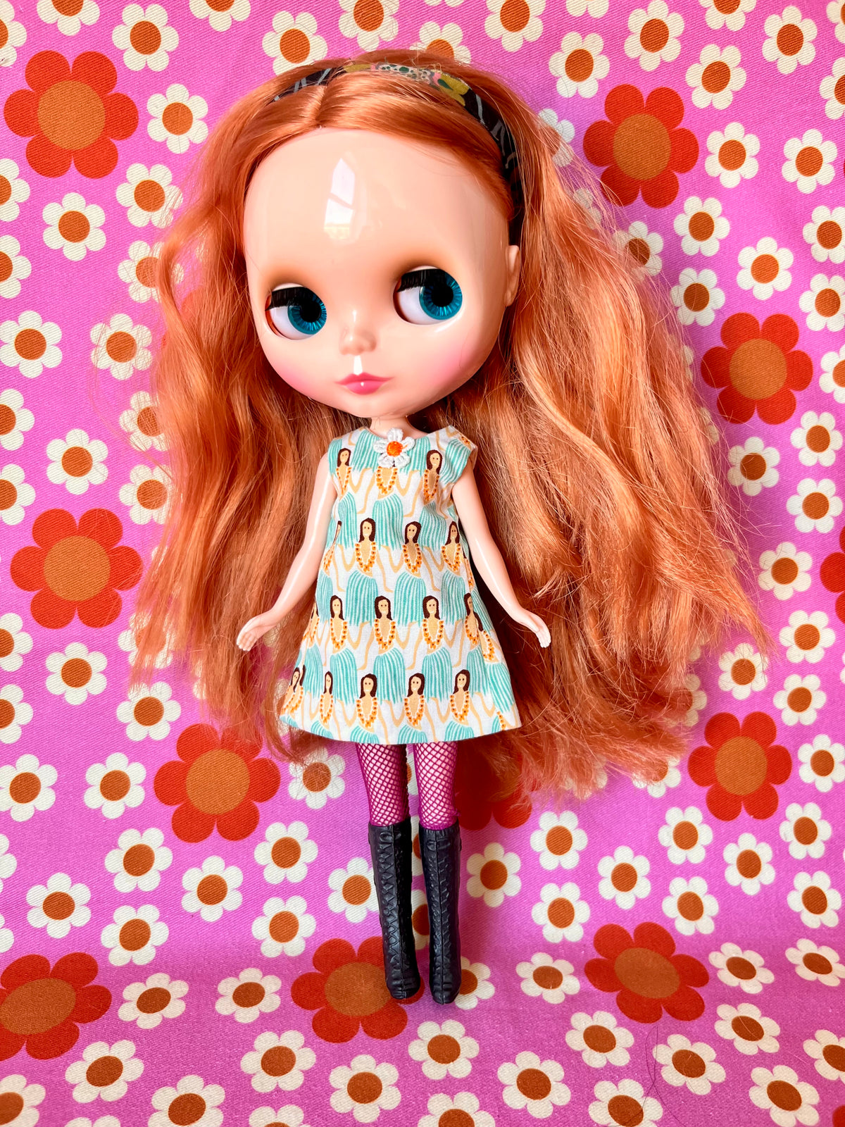 Hula Girl Print Mod Cilla Shift dress