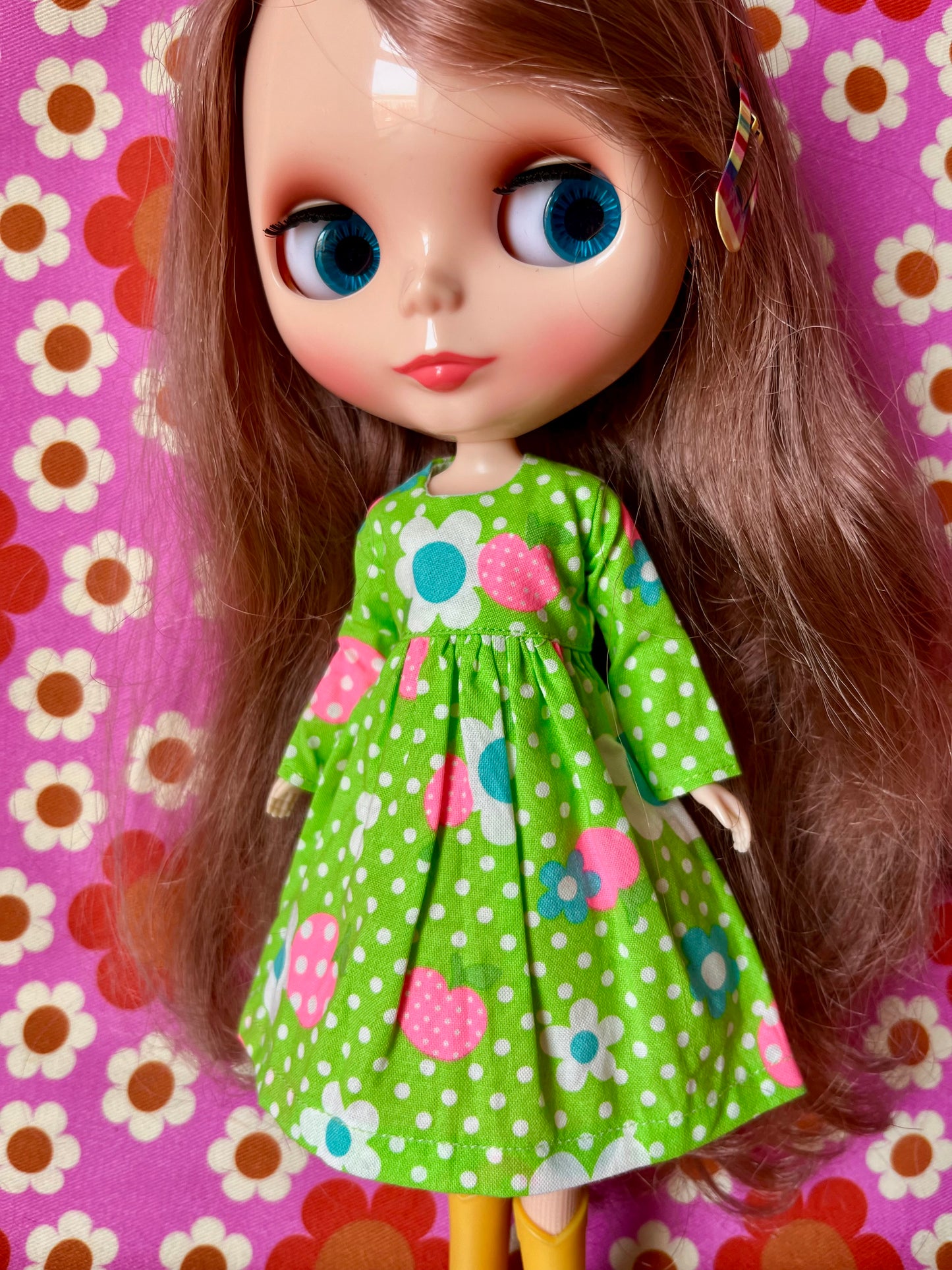 Green Daisy Long Sleeve Dress for Blythe Doll