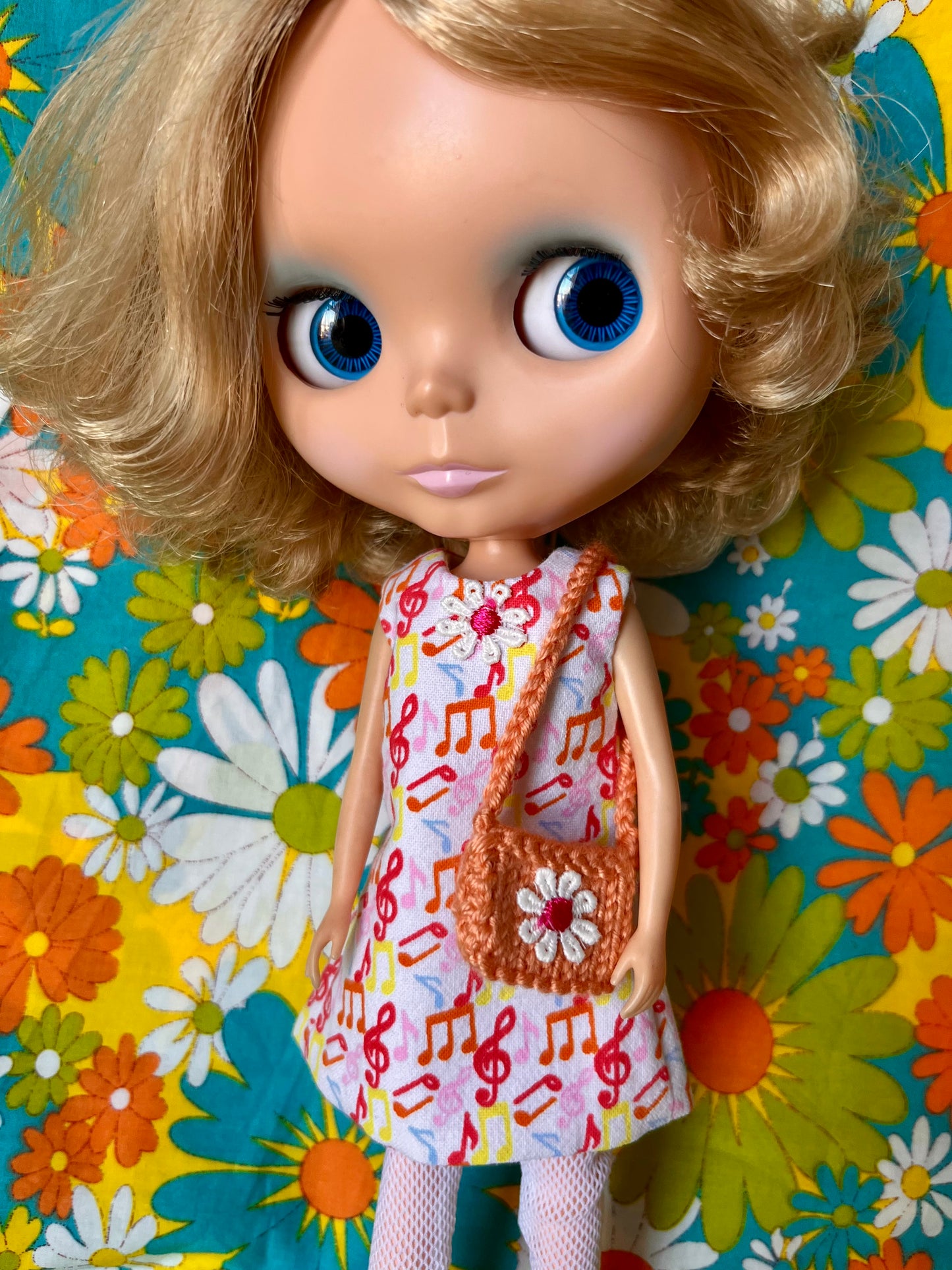 Cilla Mod Sleeveless Shift dress & Bag