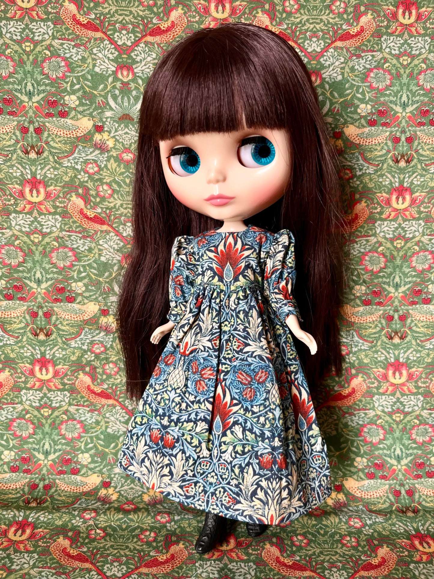 William Morris Gathered Sleeve Long Dress for Blythe Doll