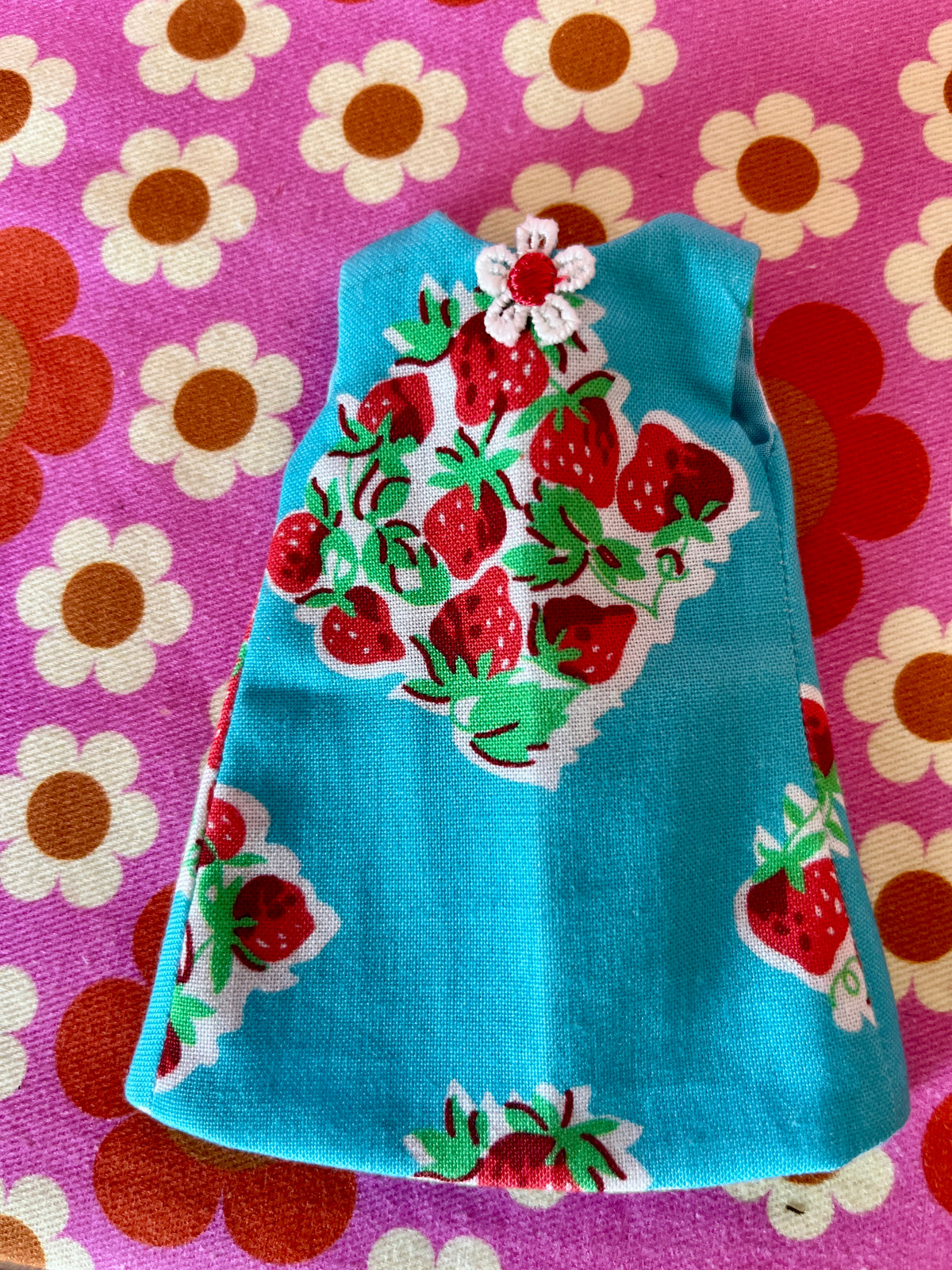 Strawberry Print Mod Cilla Shift dress