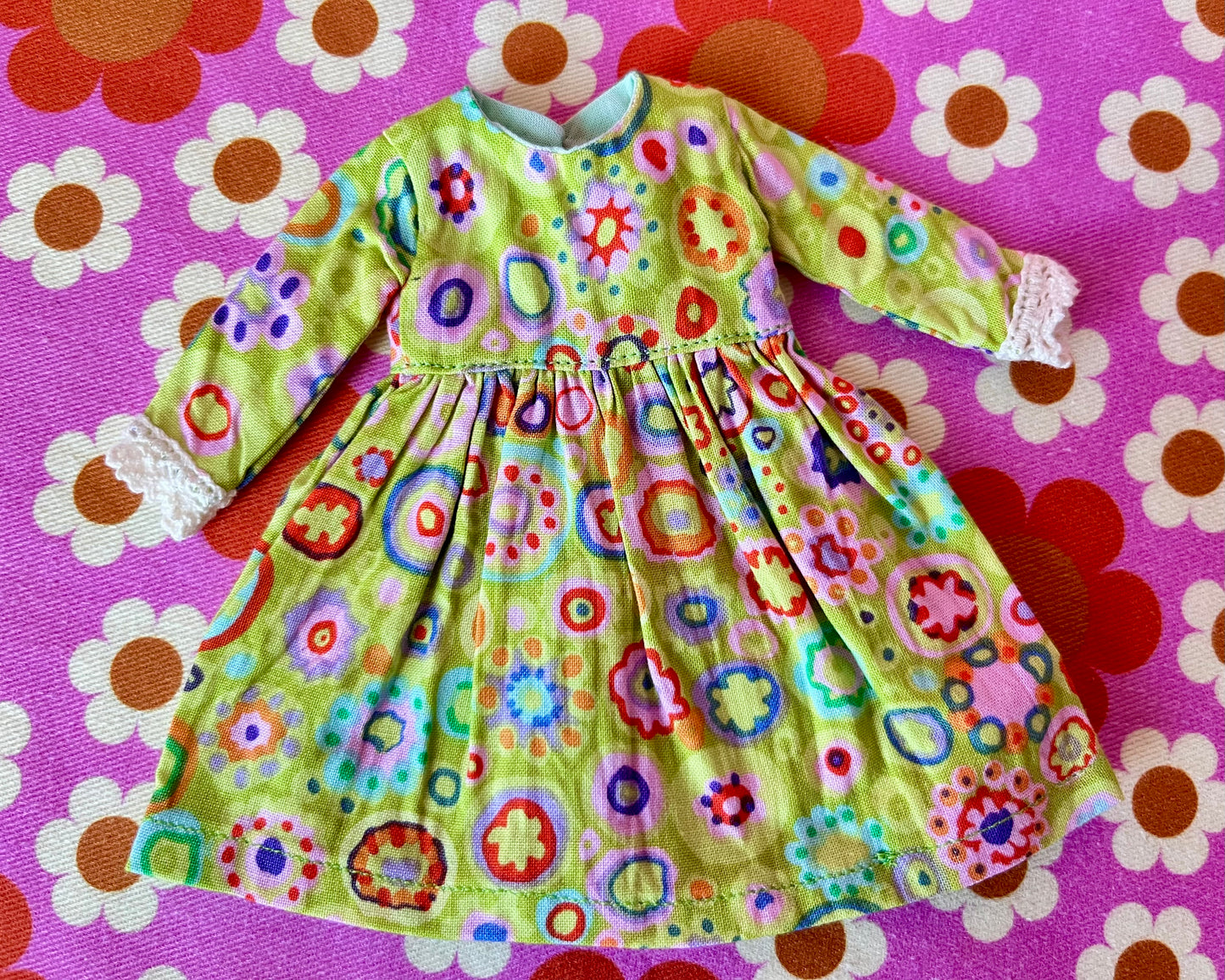 Sale Paperweight Green Long Sleeve Dress for Blythe Doll