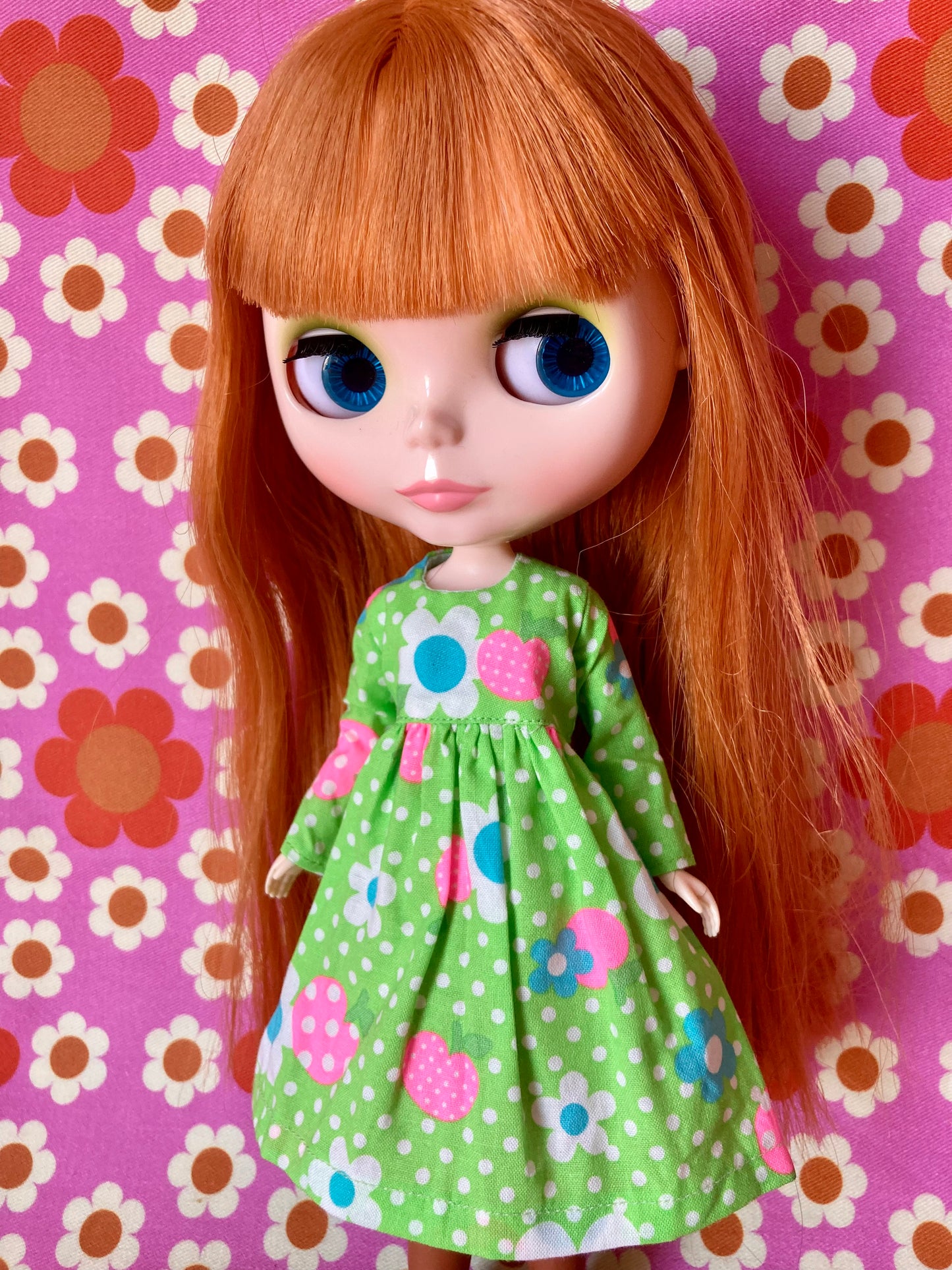 Green Daisy Long Sleeve Dress for Blythe Dollar