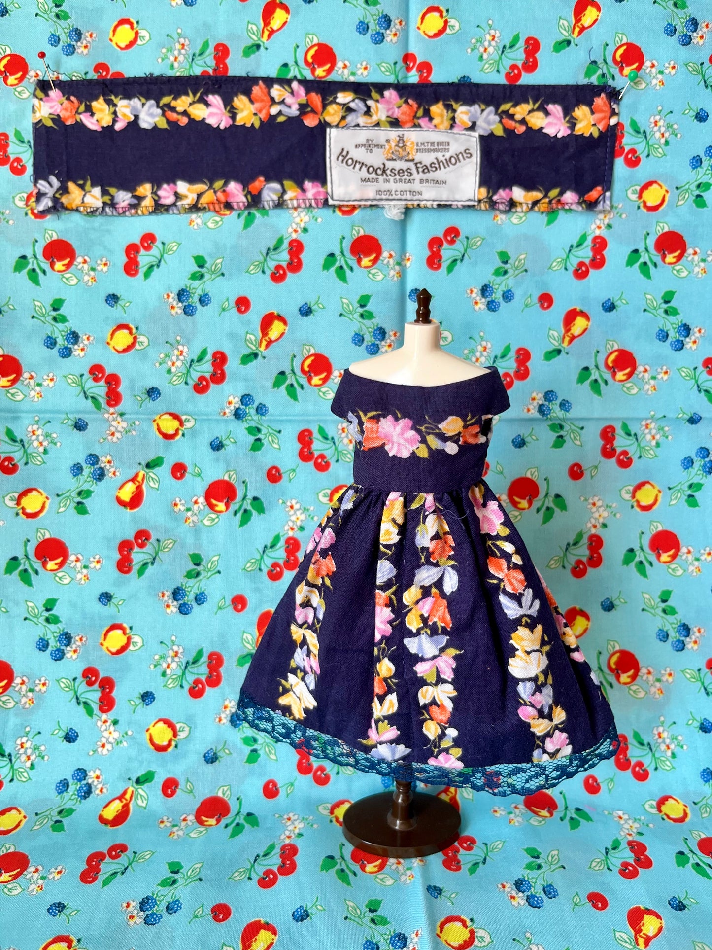 Horrockses Vintage Fabric Dress for Blythe Doll