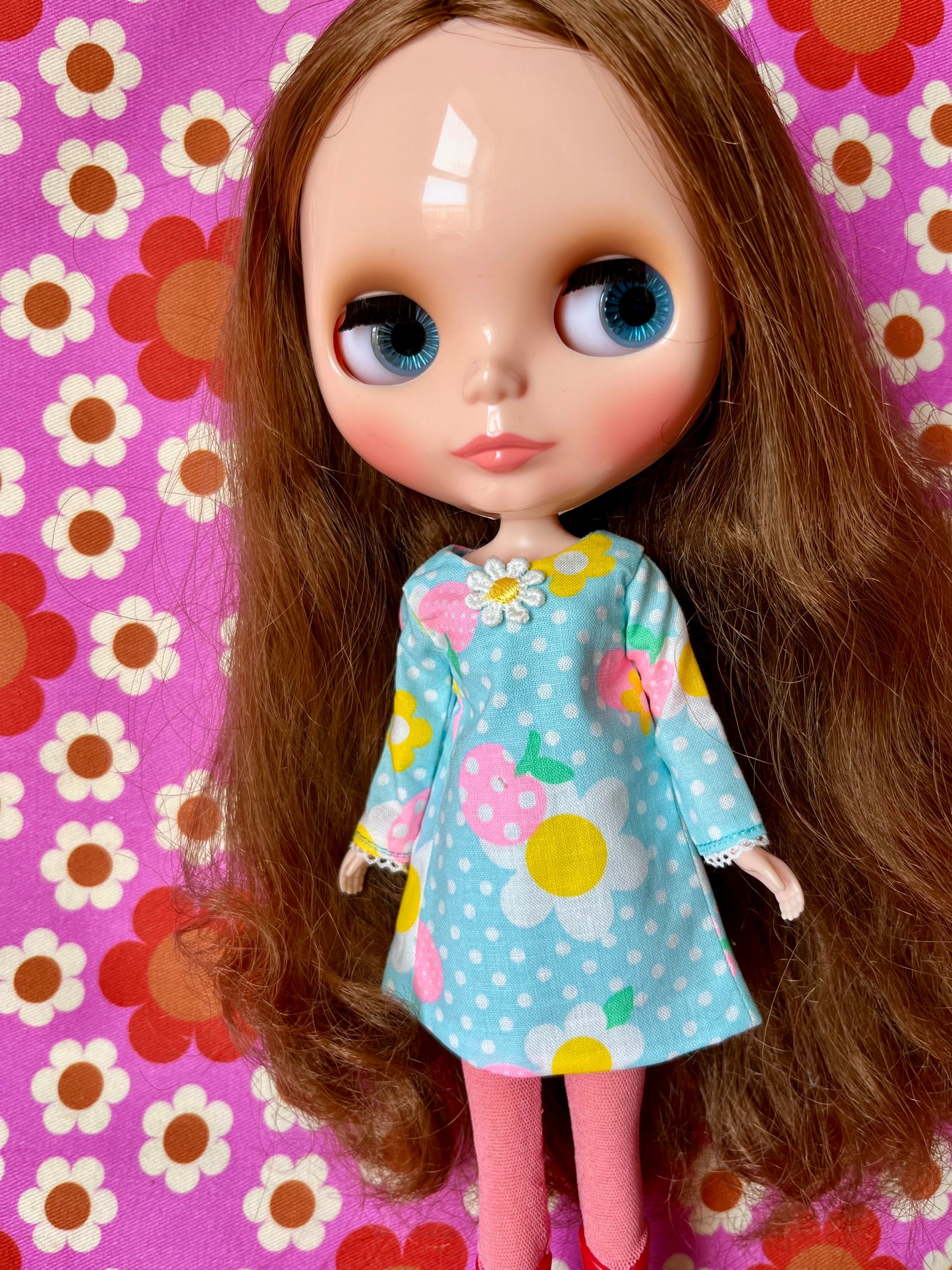Blue Neon Daisy Mod Shift dress with sleeves