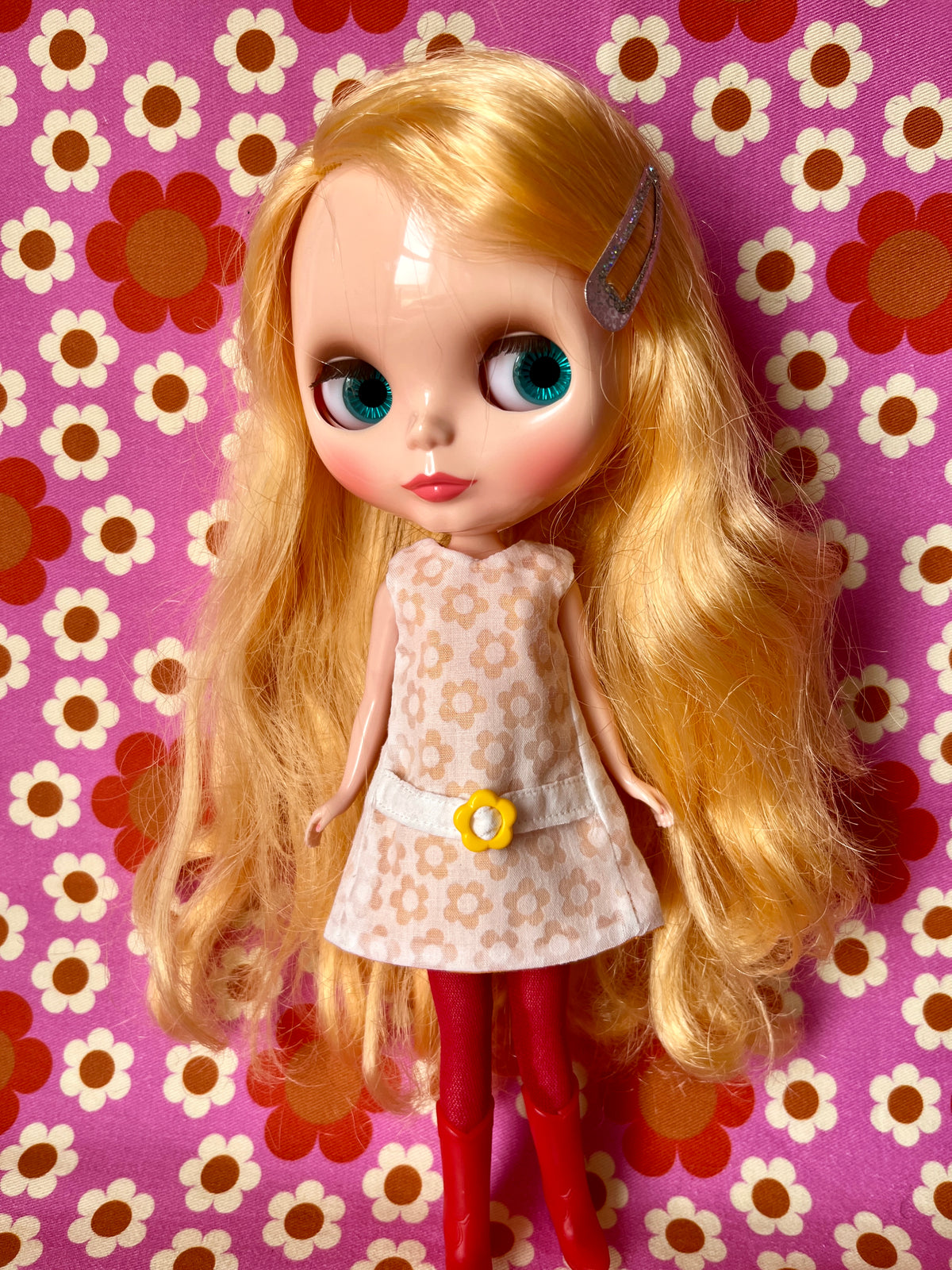Yellow Daisy Buckle Mod Cilla Shift dress